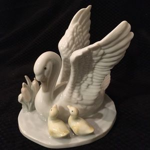 Porcelain Swan with ducklings figurine